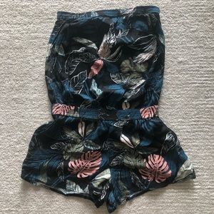 Artizia / Talula Cropsey Romper - size XS